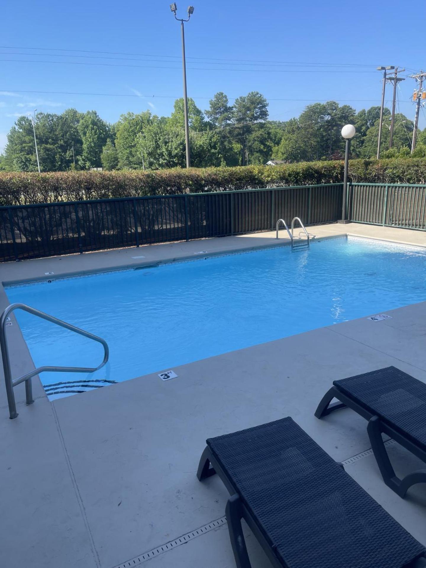 Country Inn & Suites By Radisson, Burlington Elon , Nc Eksteriør billede
