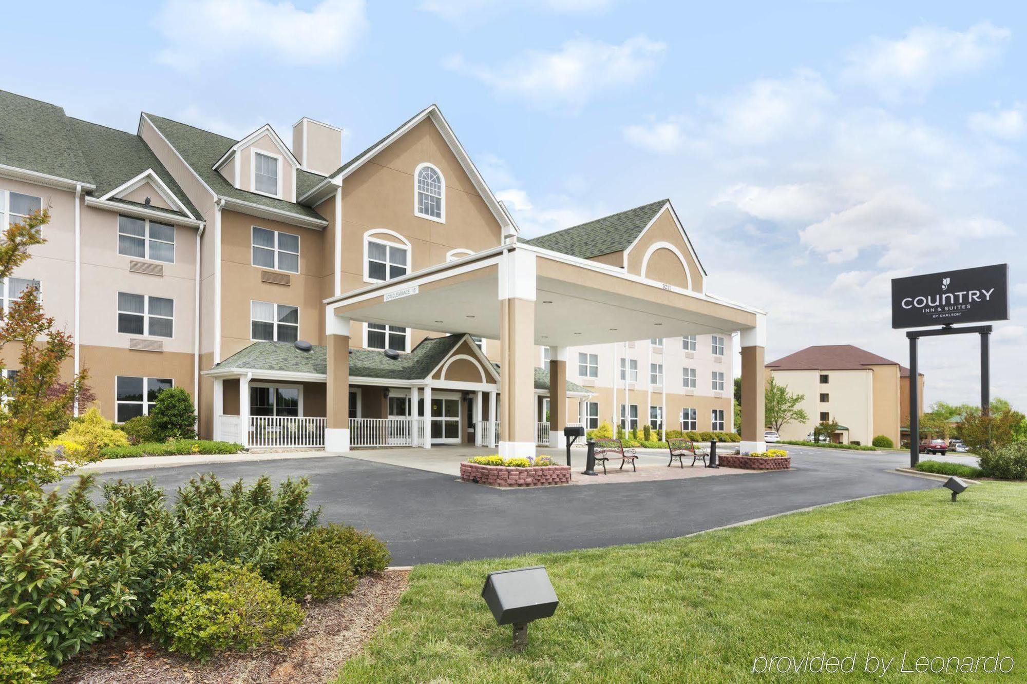 Country Inn & Suites By Radisson, Burlington Elon , Nc Eksteriør billede